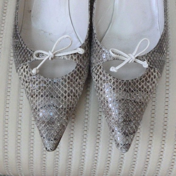 Gucci Snakeskin Pointed-Toe Kitten Heel Pumps - Picture 6 of 10